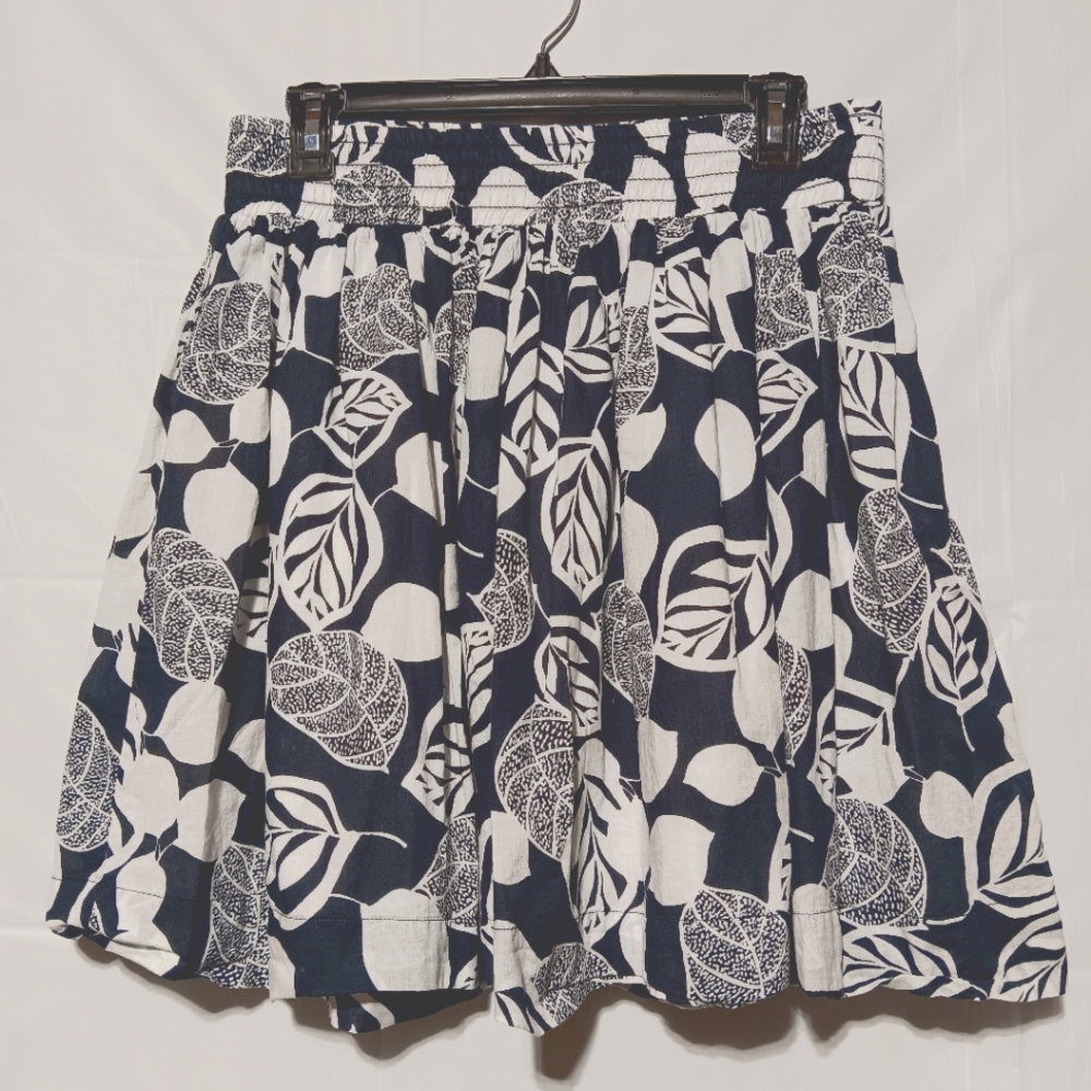 Banana Republic EUC Women's Full Skirt, Size 4, Navy & White, Fully Lined